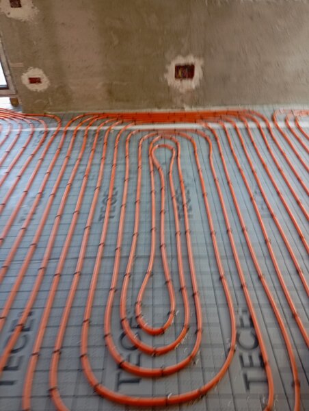 Prelungirea Ghencea, Cartierul Latin.