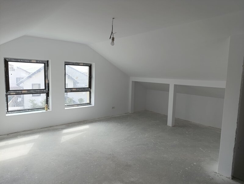 Prelungirea Ghencea, Cartierul Latin.